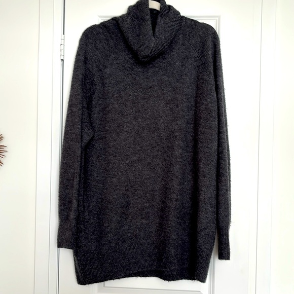 H&M Long Tunic Sweater size Large - Picture 2 of 8